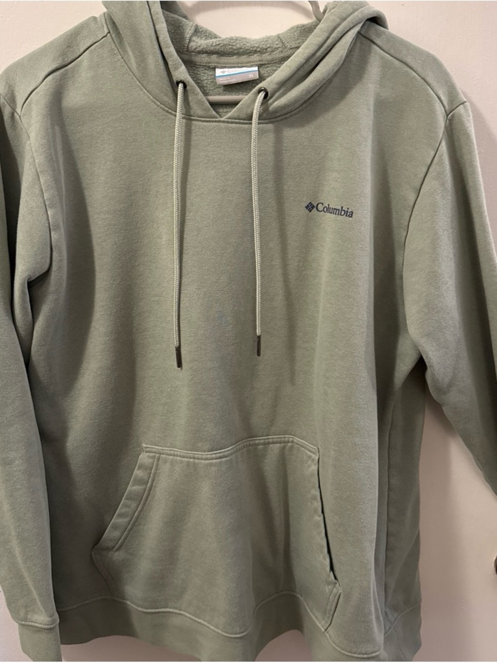 Columbia Women’s Sage Green Hooded Pullover